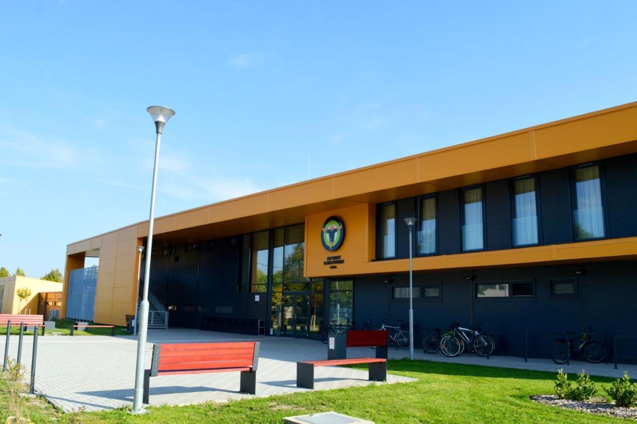 Sport Centrum Apartman Pápa Εξωτερικό φωτογραφία